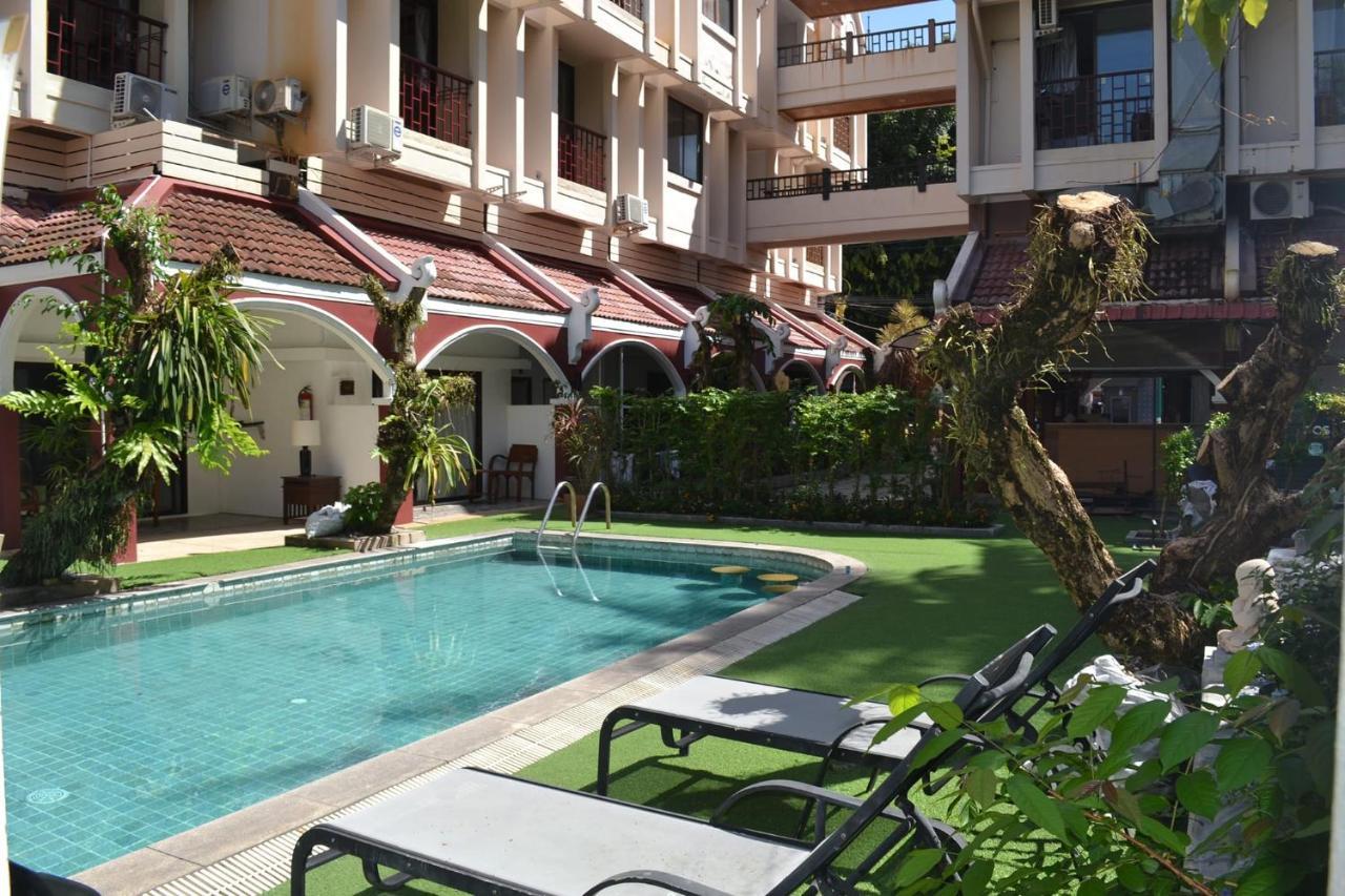 The Top Patong Resort Екстериор снимка