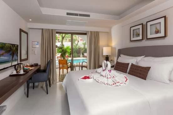 The Top Patong Resort Екстериор снимка