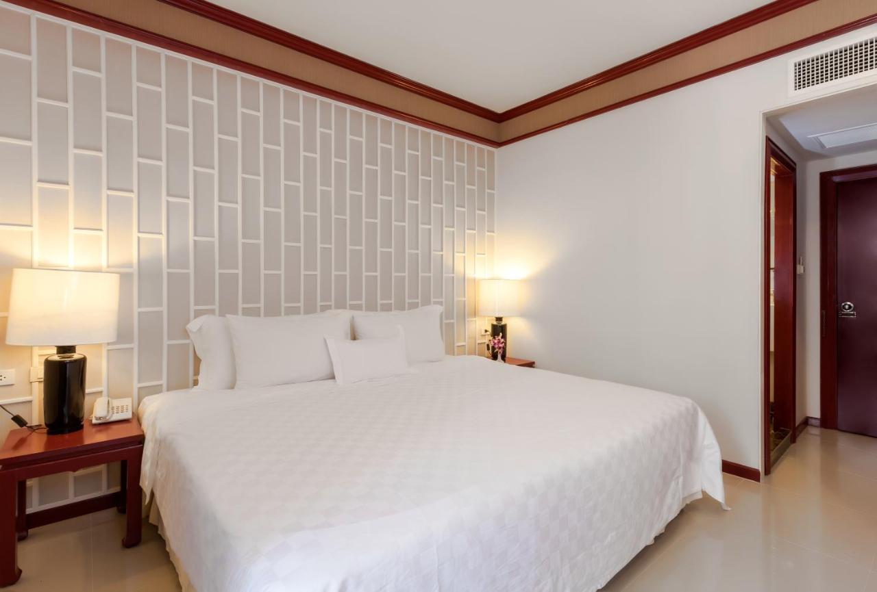 The Top Patong Resort Екстериор снимка