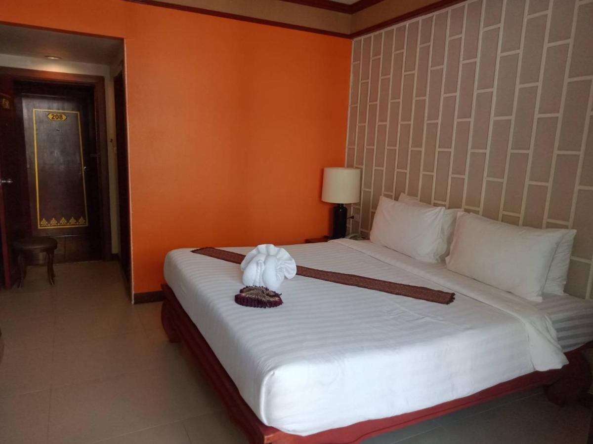 The Top Patong Resort Екстериор снимка