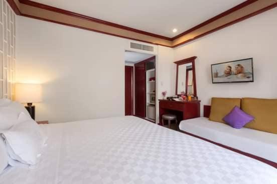 The Top Patong Resort Екстериор снимка